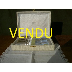 Petites cuill&egrave;res en m&eacute;tal argent&eacute; en coffret de 12