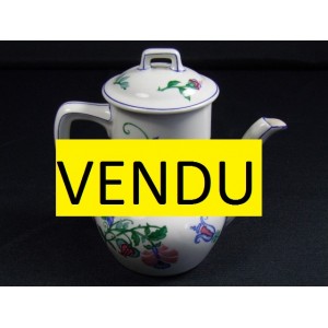 Teapot old Limoges porcelain from the house G&eacute;rard Dufraisseix Abbot