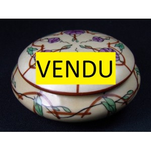 Bo&icirc;te en porcelaine de Limoges
