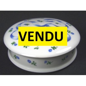 Bo&icirc;te en porcelaine de Limoges de la maison Raynaud
