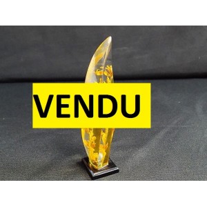 Subject cicada on a branch inclusion resin