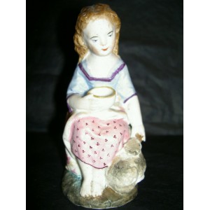 figurine girl cat biscuit