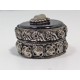 Petite boîte à bijoux en argent bas titre, travail ethnique