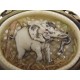 Broche ancienne art déco médaillon éléphant sculpté en bakélite