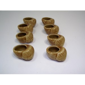 8 ceramic Burgundy snail shells