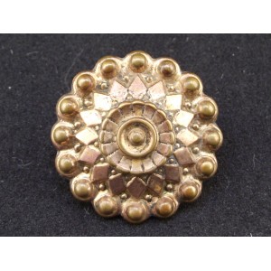 Small old gold-plated brooch