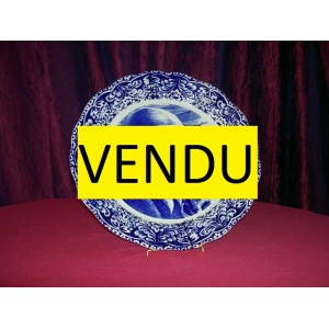 Plat porcelaine de Delft des Fr&egrave;res Boch-La louvi&egrave;re 