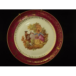Assiette de décoration décor Fragonard en porcelaine de Limoges Assiette de décoration décor Fragonard en porcelaine de Limoges