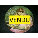 Assiette d&eacute;cor&eacute;e 