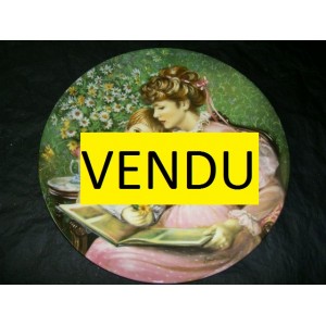 Assiette d&eacute;cor&eacute;e 