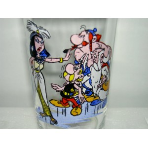Glass Asterix and Cleopatra