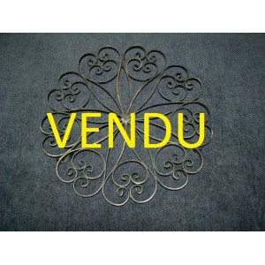 Trivet wrought iron vintage