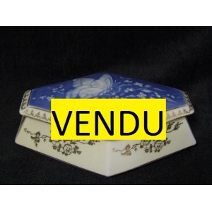 Limoges porcelain box style decor Wedgwood signed CID