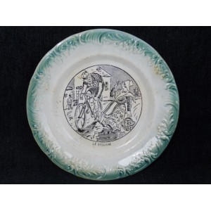 Assiette parlante en faïence thème des sports le cyclisme