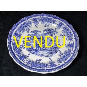Plat rond en faïence anglaise