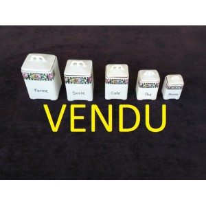 S&eacute;rie de pots &agrave; &eacute;pices en fa&iuml;ence