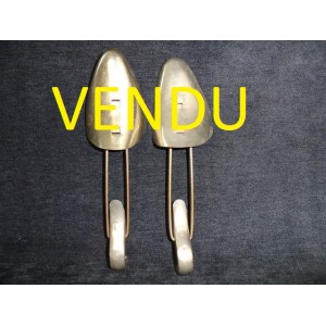 Chromed metal stretchers