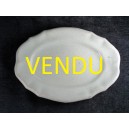 Petit plat ravier en fa&iuml;ence "cul noir"