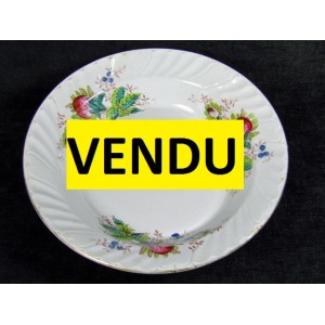 Plat rond creux en fa&iuml;ence St Amand et Hammage