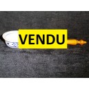 Spoon ancient olives 