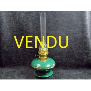 Lampe &agrave; p&eacute;trole ancienne